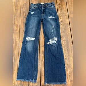 Women’s Risen Jeans High Rise Straight Leg  Distressed Size 7/28